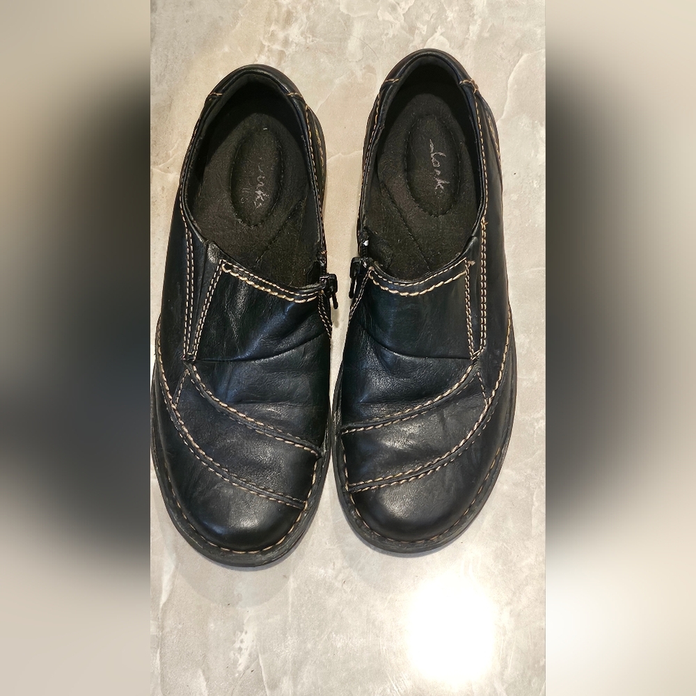 Women's Clarks leather slip on shoes